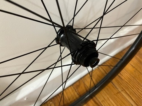 Par de Contorno de Ciclismo de Fibra de Carbono CORIMA Grava/Todo Camino ESENCIAL SIN TUBO LISTO - Imagen 9 de 11