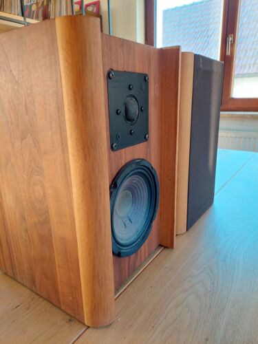 HiFi Design Lautsprecher - Nuss/ Wallnuss Massivholz - Bild 4 von 6