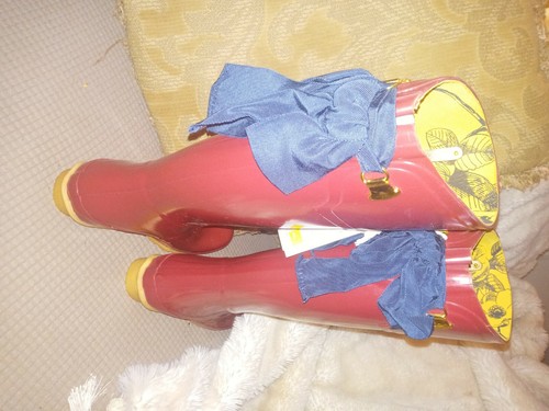 ๐Beautiful Red Rubber Joules Evedon rain boots w/navy ribbon bow on back 6 US๐ - Picture 2 of 10