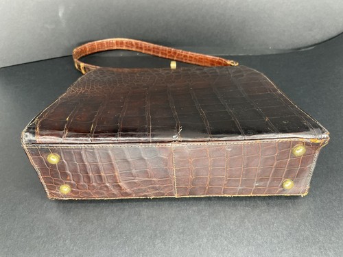 Vintage Alligator Purse by Sterling - Brown - Mod, Go-go, Rockabilly - Picture 5 of 14