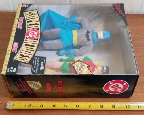 Super DC Heroes Golden Age Collection BATMAN & ROBIN Action Figures Hasbro 2000 - Picture 8 of 11