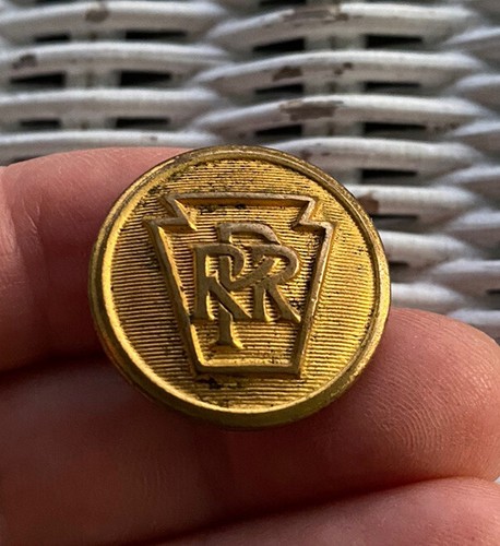 Vintage Pennsylvania Railroad Coat Button  Scovill Mfg. Co. Waterbury - Bild 1 von 2