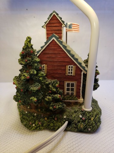 VINTAGE 90S STYLE SCHOOL "BEAUTIFUL COUNTRY" LAMP - Picture 4 of 12
