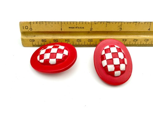 Vintage Oval Clip On Red White Checkerboard Earrings - Retro Kitsch - Picture 4 of 4