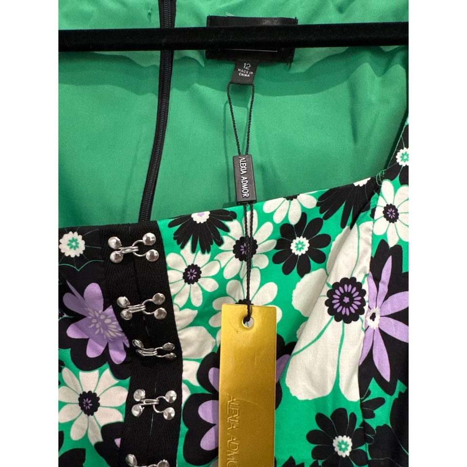 Precio de venta sugerido por el fabricante $245 Mini Vestido Floral Alexia Admor Talla 12/L | ENVÍO EL MISMO DÍA o al DÍA SIGUIENTE  Foto 4 de 4