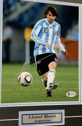 Lionel Messi Argentina Signed Photo 16x20 Framed Beckett COA - Picture 4 of 5