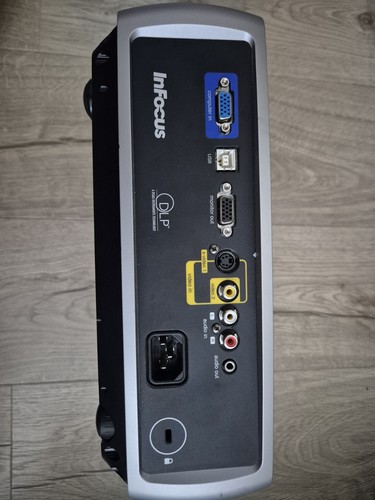 InFocus IN24 W240 Projector With Remote - Bild 5 von 17
