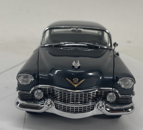 Modellino auto Danbury scala 1/24 edizione limitata 1954 Cadillac Coupe DeVille come nuovo - Foto 4 di 11