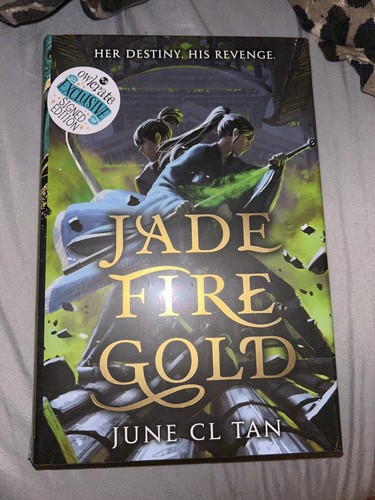 NEU - Jade Feuergold von June CL hellbraun - von OwlCrate signiert mit Autorenbrief