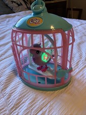 Little Live Pets 28547 Toy Bird with Rainbow Glow Cage