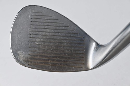 Cobra King Versatile Gap Wedge / 52 Degree / Wedge Flex Dynamic Gold Steel Shaft - Picture 2 of 6