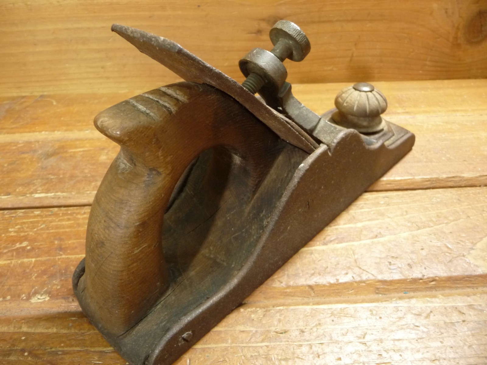 Foto 10 di 16
