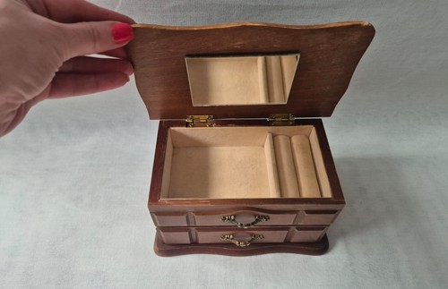 Vintage Wooden Brown Jewellery Box Wood Box With Inside Mirror Keepsake Lined - Picture 7 of 17