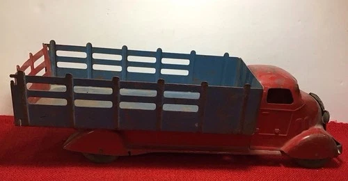 Vtg. Late 30’s 40’s Metal Wyandotte Or Marx Stake Bed Truck Wood Wheels 18”