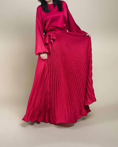 Maxi Vestido Rojo Flying Tomate Plisado Parte Inferior Con Ala de Murciélago Manga Larga