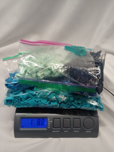 LEGO - 1 LB 8.8oz OF BULK RANDOM Light Dark Teal sea blue LEGO pieces - Picture 7 of 7