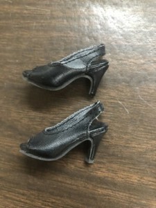 Robert-Tonner-Black-Heels-for-Larger-Dolls