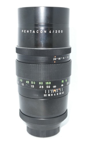 Pentacon 200mm f/4 Lens - M42 Mount - 15 Blade Aperture - Bokeh