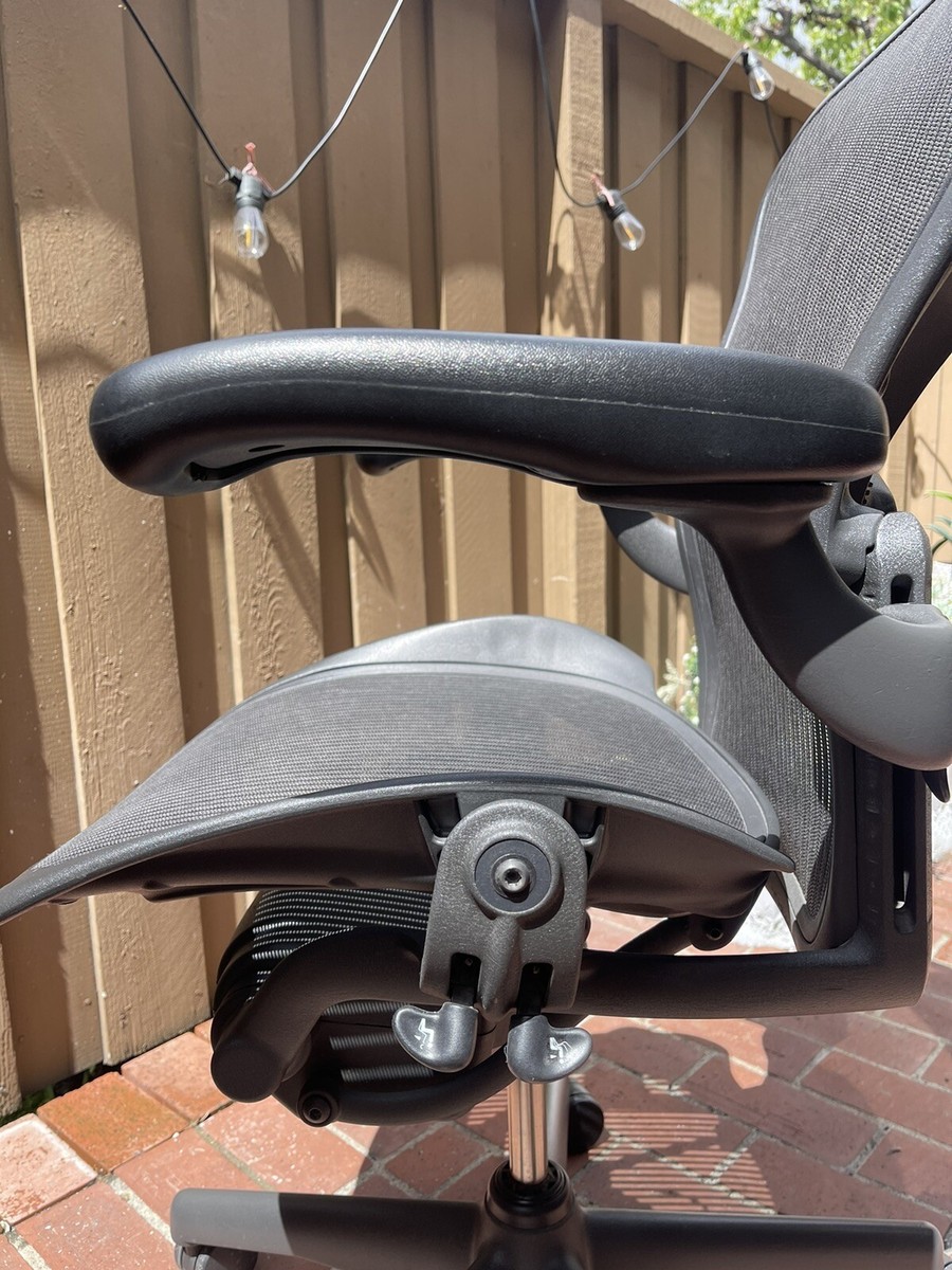 Herman Miller Aeron Chair Size B Fully Loaded Lumbar Support Herman Miller Aeron Chair Size B Fully Loaded Lumbar Support