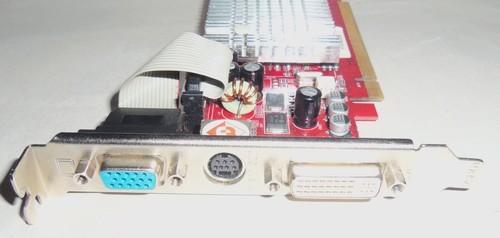 Diamond ATI Radeon X300SE GPU | DM-HM300L-C3 | 256MB DDR PCI-E | DVI S-Video VGA - Picture 3 of 4
