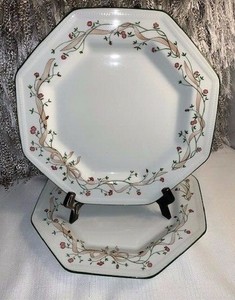 JOHNSON-BROTHERS-ETERNAL-BEAN-WHITE-OCTAGONAL-10-034-DINNER-PLATES-SET-OF-2