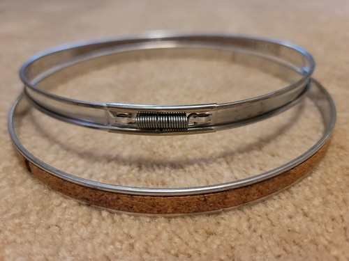 Vintage 7" Metal Round Spring Tension & Cork Lined Embroidery Hoop - Picture 6 of 6