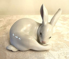 Lladro White Preening Bunny Rabbit #5906 4" Retired