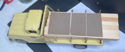 Tonka Rare Yellow Lumber Truck #03 And Load Drudge SEE DESCRIPTION IF HUMAN - Picture 2 of 17