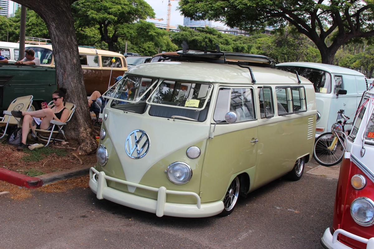 VW VW サファリウィンドーロック T-2 1955～1967 VW TYPE 2 BUS 1955-1967 SAFARI WINDOW SEALS KOMBI MICROBUS