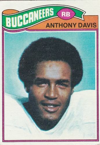 1977 Topps Football Pick Your Cards!  Complete Your Set! - Picture 3 of 153