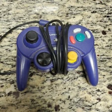 SuperPad 1250070AZ0 Wired Controller for Nintendo GameCube Untested For Parts