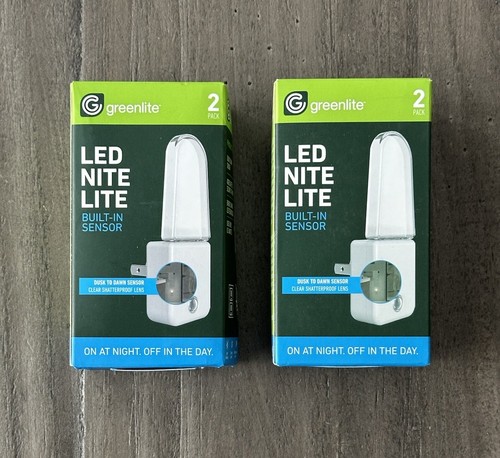 Set of 2 Greenlite - Dusk to Dawn LED Nite Lite Clear, Energy Saving