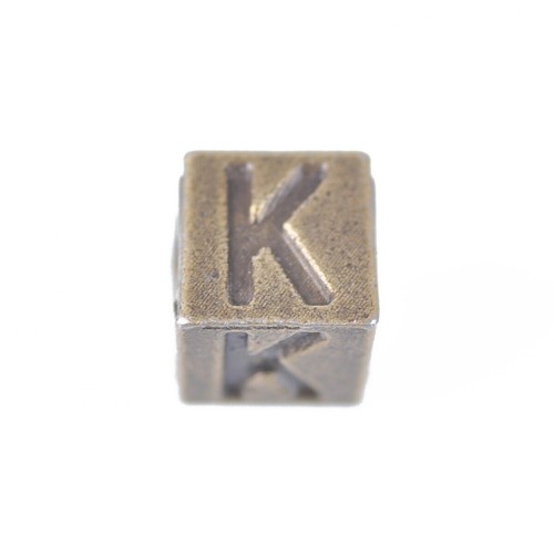 Lote de 20 piezas de cubos antiguos de 7 mm letras de bronce con dijes de metal cuentas de agujero grande - Imagen 16 de 32