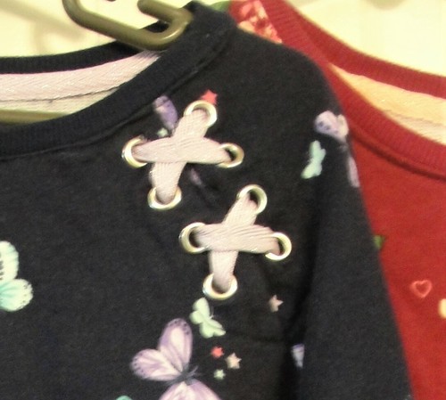 Girl's Sweatshirt Blue w/Butterflies or Pink w/Roses Sizes 4-8 100% Cotton - Picture 18 of 23