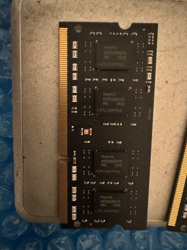 Hynix DDR3 1600MHz 2GB 1Rx8 PC3-12800S 11-11-B4 SODIMM tested Good Apple Pull - Picture 2 of 2