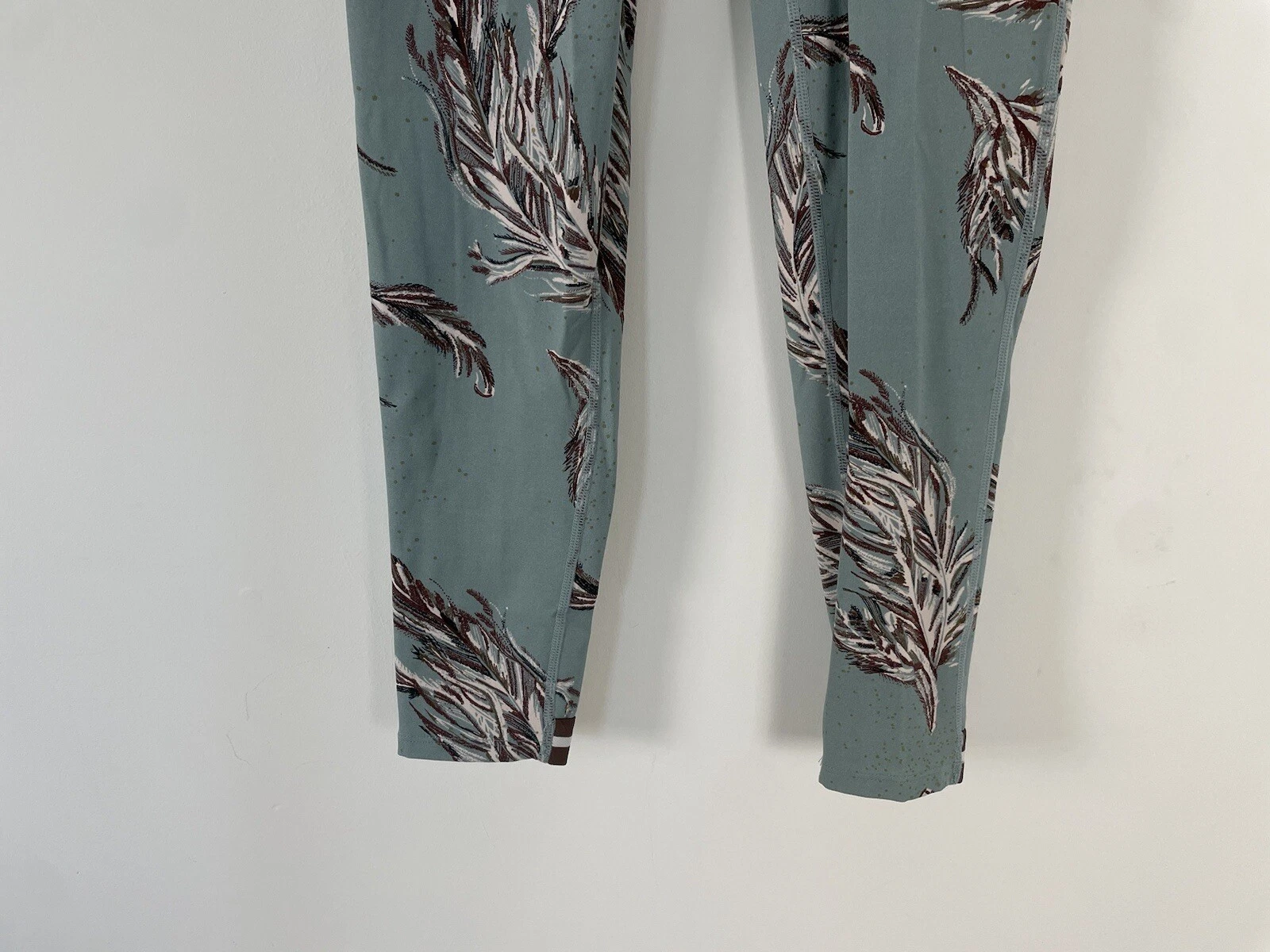 free-people-movement serene printed 7/8 yoga leggings