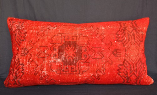 Vintage rug pillow, 16x32 pillow,Lumbar pillow, Handmade pillow,Red color pillow - Picture 2 of 11
