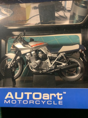 AUTOart 1:12 - Suzuki GSX 1100S - Katana, neu und original verpackt - Bild 1 von 5
