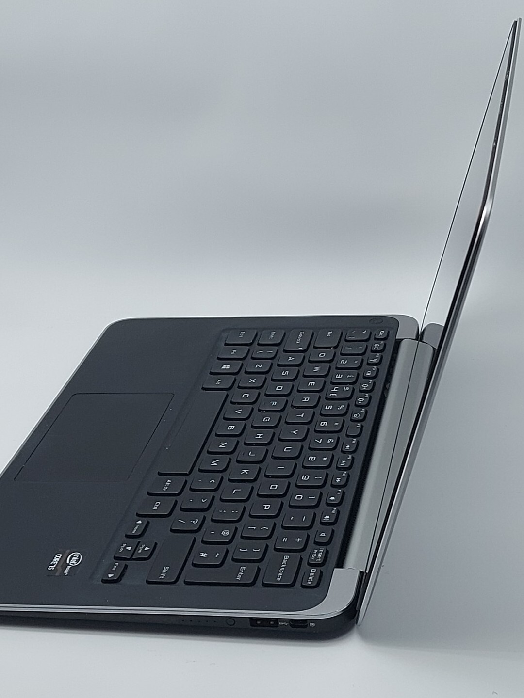 Dell XPS 13 L321X Windows 10 13.3" Laptop Intel i5 2467M 1.6GHz 4GB 128GB SSD - Picture 8 of 17