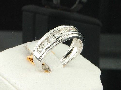 Diamond Ring Mens 10K White Gold Round Cut Engagement Wedding Band 1.05 Ct. - Picture 6 of 7