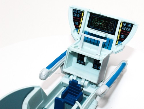 Star Trek USS Hood NCC-42296 Playmates 1995 Micro Playset Toy Mini Figure - Picture 7 of 12