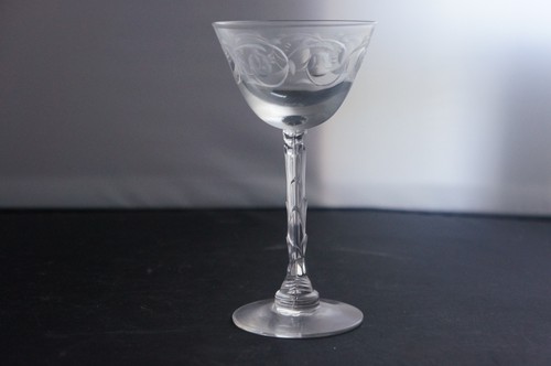 Cocktailglas mit schmaler Flöte - Bild 2 von 3