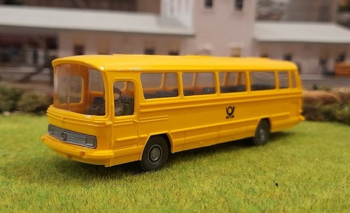 * 1/87 HO Scale * Wiking * Mercedes Benz Bus * German Post * Yelllow /Green * - Picture 8 of 9