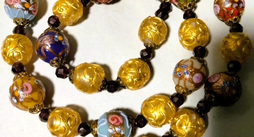 Vintage/Antique Venetian Fancy Gold & Wedding Cake Glass Beads Beaded Necklace. - Picture 4 of 5