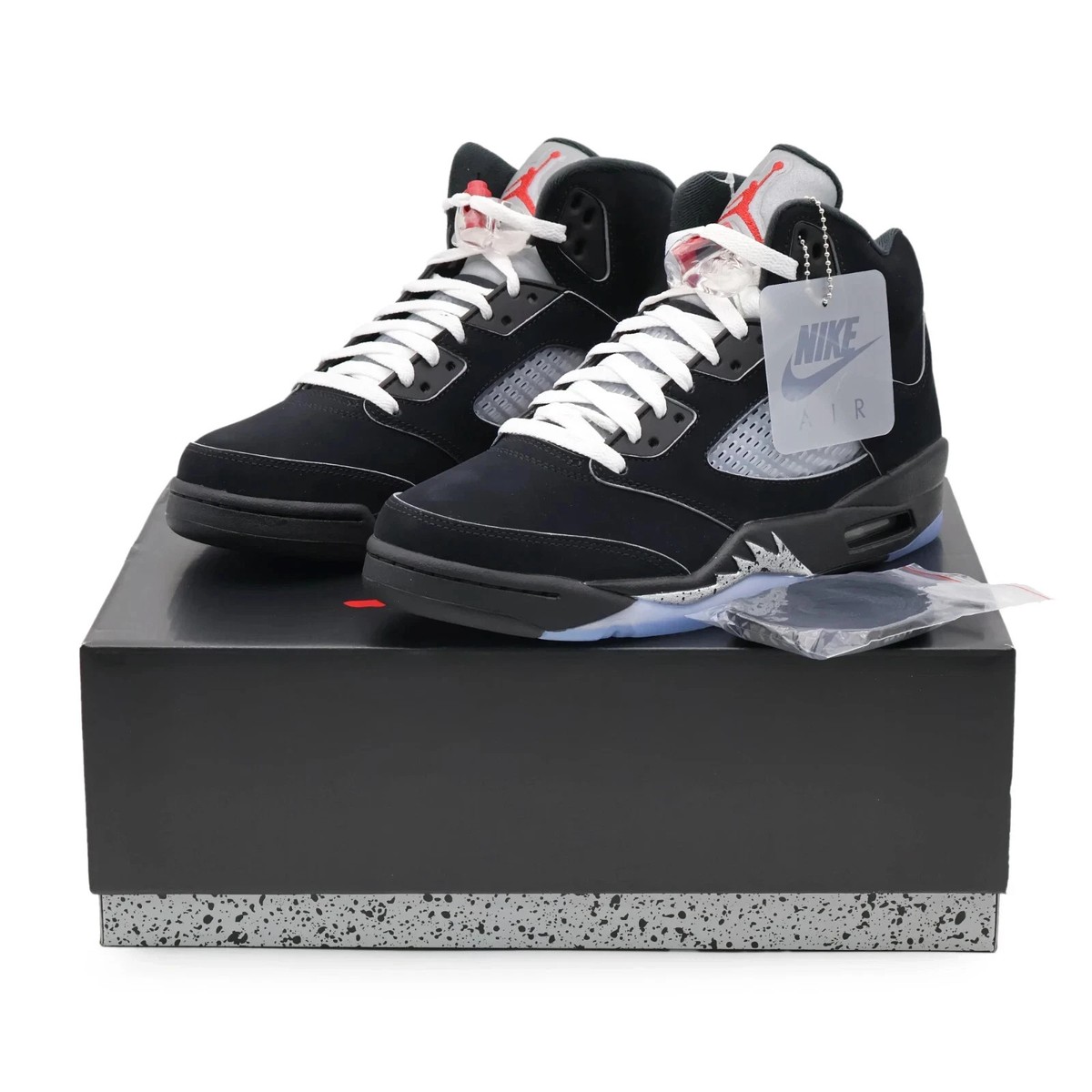 靴 AIR JORDAN 5 RETRO OG 2025 Air Jordan 5 Retro OG 2025 Black Metallic Reimagined