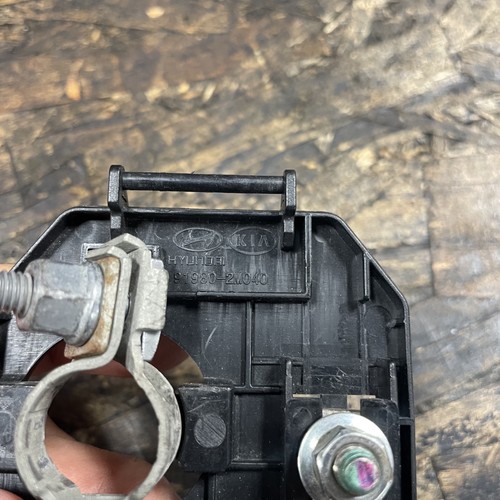2010-2016 Hyundai Genesis Coupe Battery Positive Fuse Terminal OEM USED - Picture 16 of 16