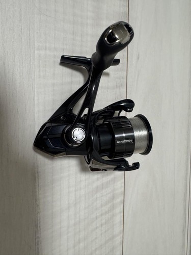 Shimano 19 Vanquish C2500SXG Spinnrolle Top Zustand Angelausrüstung - Bild 4 von 7