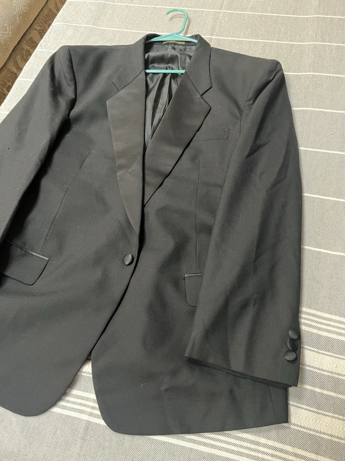 C&R Clothiers Tuxedo 46R Black Formal 2 Piece Sui… - image 3