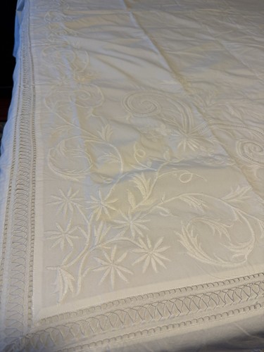 NWOT King Duvet Cover White 100% Egyptian Cotton ABSOLUTELY GORGEOUS Embroidered - Picture 5 of 6