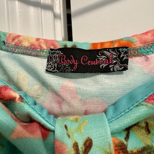 Body Central Strapless Floral Mini Ruffle Peplum Bodycon Dress with Bow Top - Picture 4 of 6